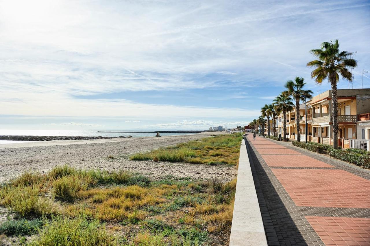 Apartamento Amplio. Vistas A La Playa Puçol Esterno foto