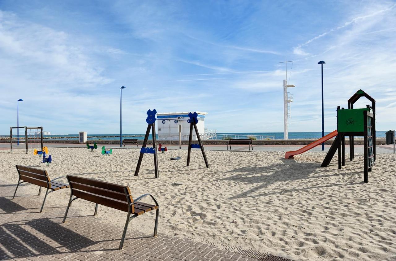 Apartamento Amplio. Vistas A La Playa Puçol Esterno foto