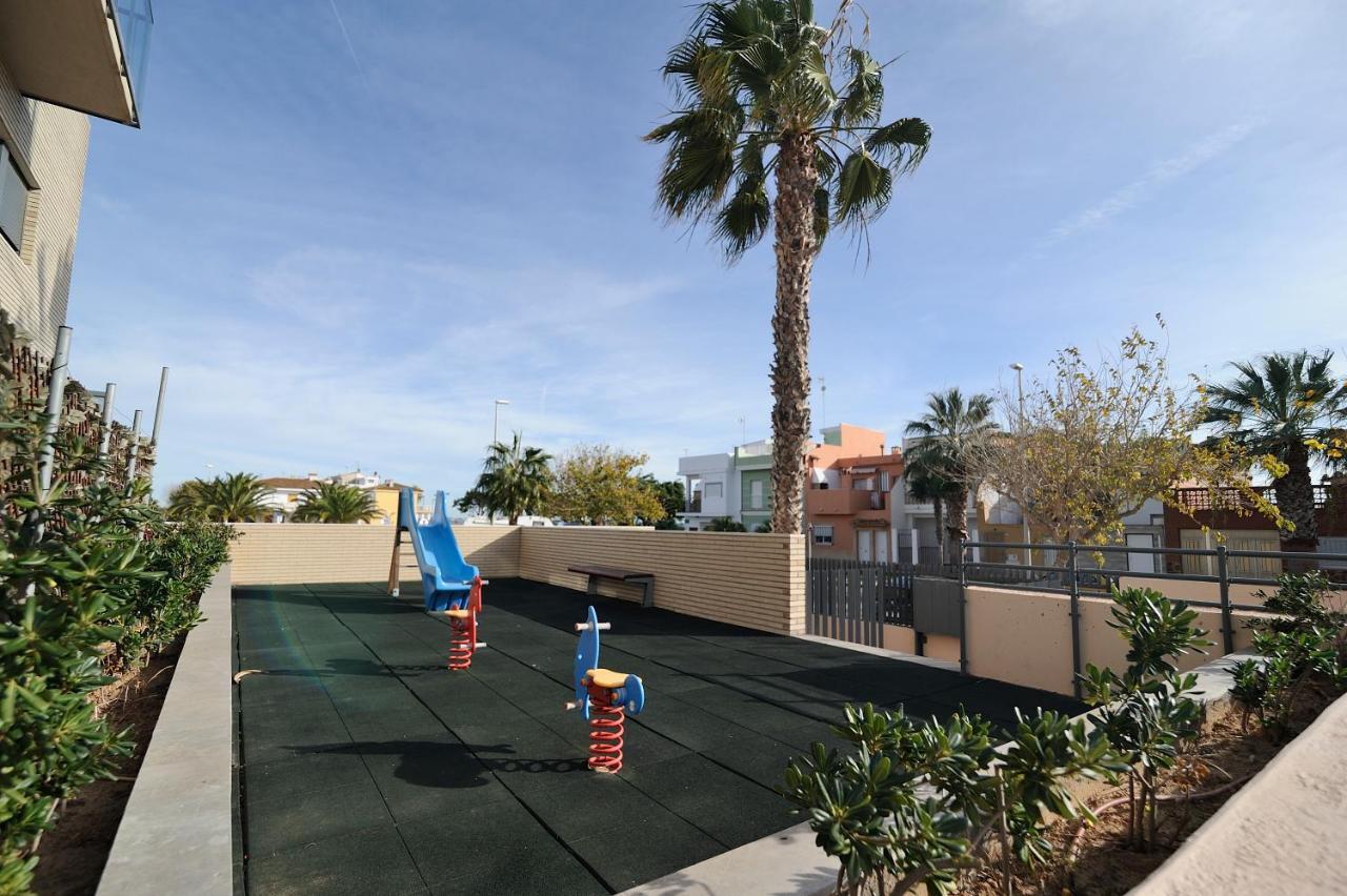 Apartamento Amplio. Vistas A La Playa Puçol Esterno foto